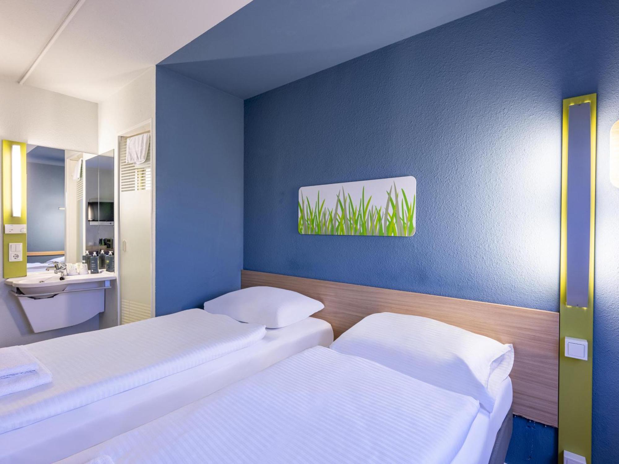 B&B Hotel Duesseldorf-ヒルデン エクステリア 写真